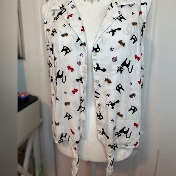 Her Universe Cat Print Sleeveless Blouse (M) - Picture 5 of 6